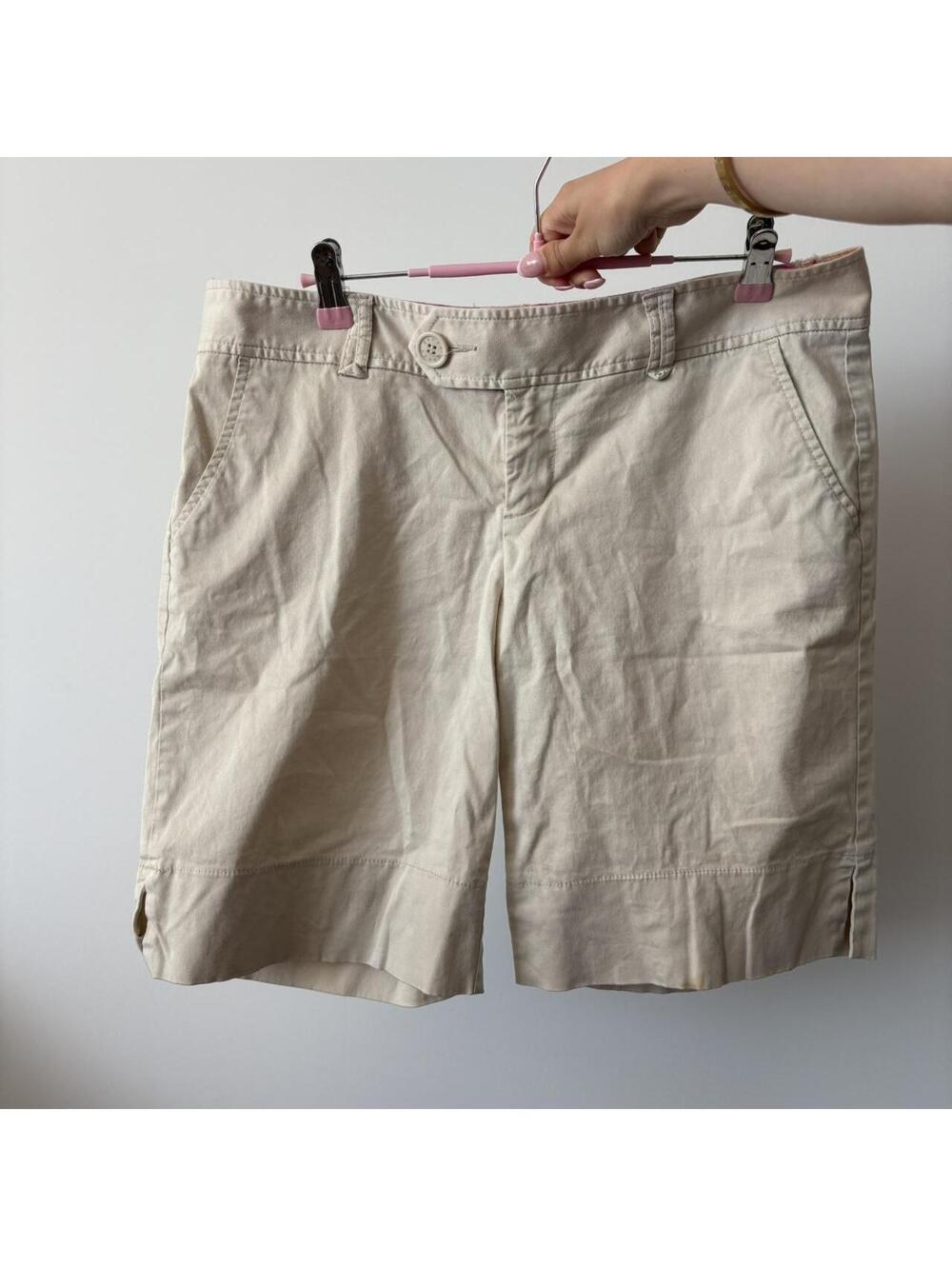 Guess Women's Cream and Tan Shorts